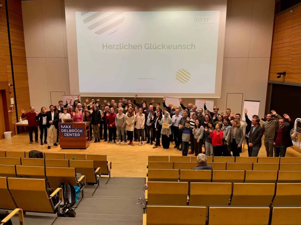 Auszeichnung als „Digitale Schule“ 3 auszeichnung als digitale schule 00001